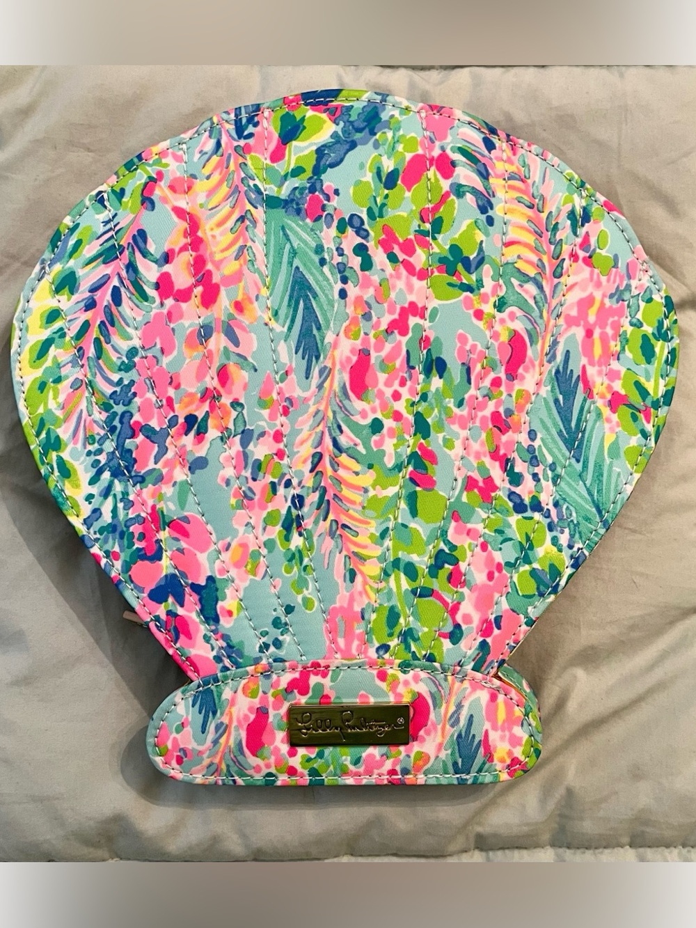 Lilly Pulitzer Shell Cosmetic Case Pastel Womens Bag